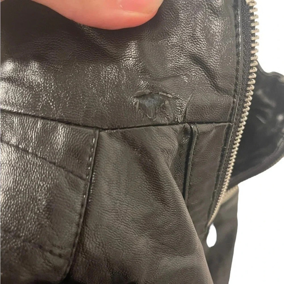 Black Guess Jacket - Picture 3 of 9